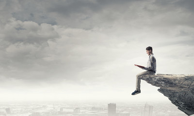 大学课堂如何在书上做好笔记——四色笔记法